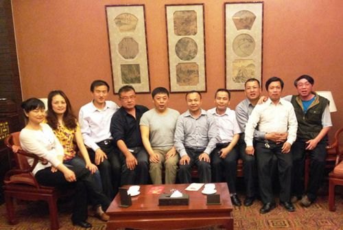 李德豪率隊走訪西安、濟南、東營等地校友