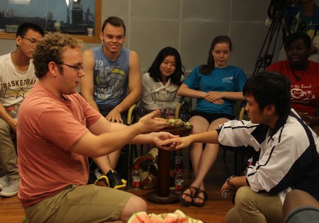 美國大學生代表團在臨海作文化考察