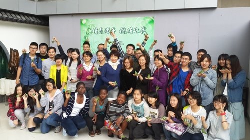 數(shù)理學(xué)院師生赴南匯博物館開展“情系端午 粽情你我”主題活動(dòng)