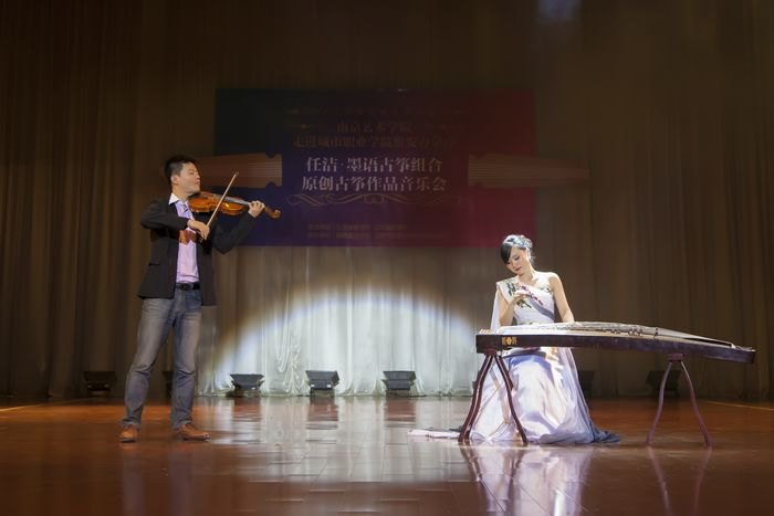 高雅藝術進校園拓展項目走進江蘇城市職業學院淮安分校