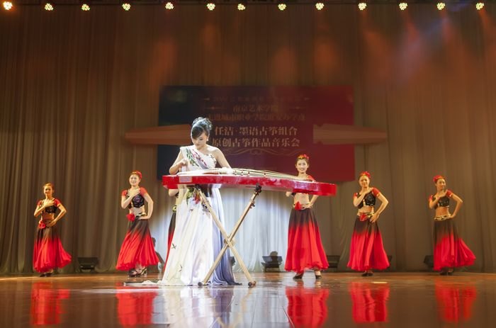 高雅藝術進校園拓展項目走進江蘇城市職業學院淮安分校