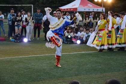 30壬30仨4000ٔͬWgЦZڲ󡪡WУekٔͬWx