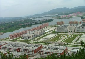 遼寧石油化工大學順華能源學院圖片