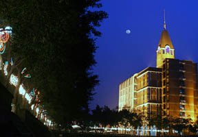 四川外語學院圖片