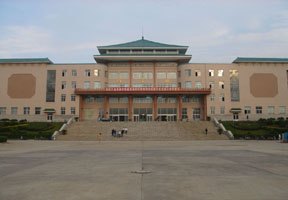 大連民族學院圖片